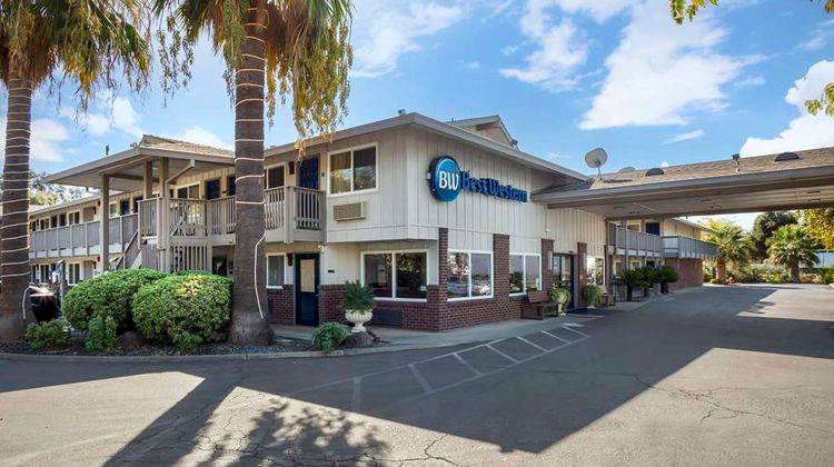 Best Western Shadow Inn Exterior