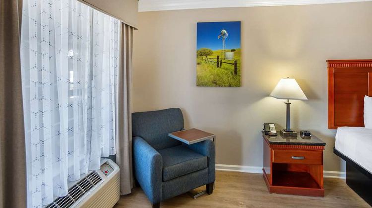 Best Western Heritage Inn Room