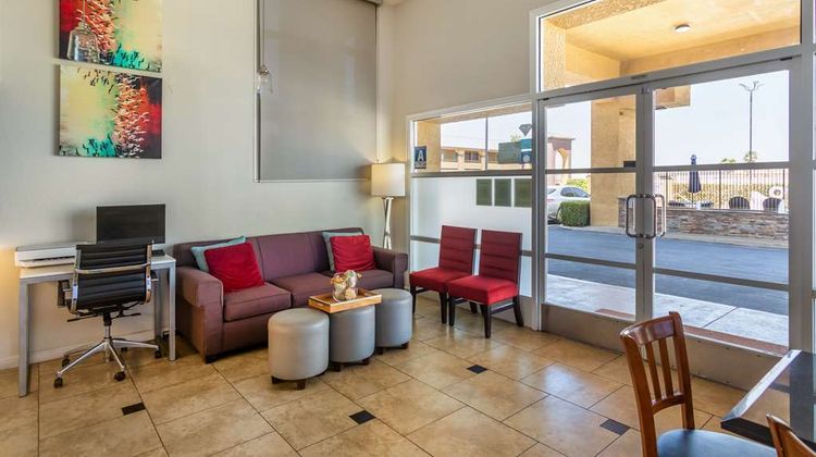 Best Western Heritage Inn Lobby