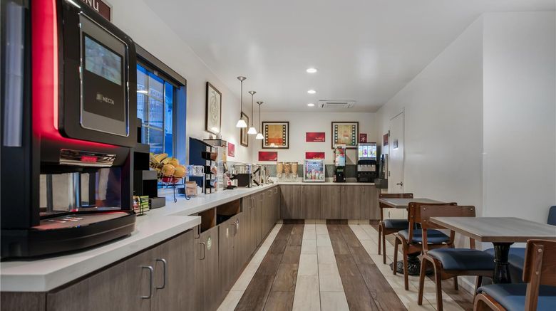 <b>Best Western Plus Riviera Restaurant</b>. Images powered by <a href="https://iceportal.shijigroup.com/" title="IcePortal" target="_blank">IcePortal</a>.