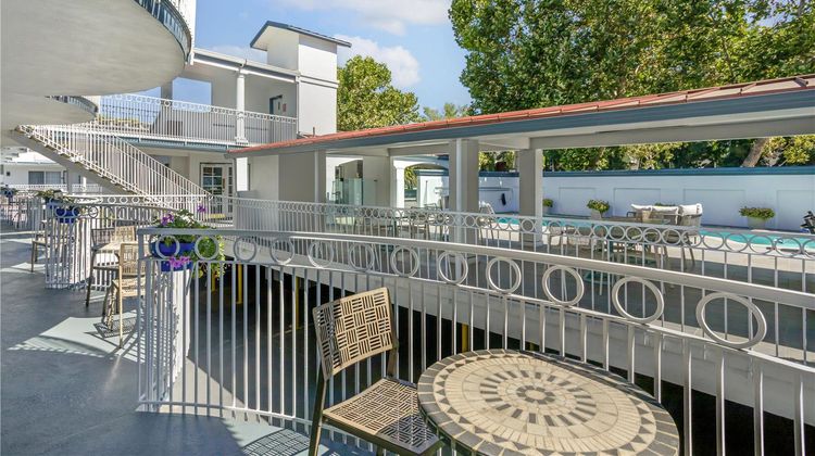 Best Western Plus Riviera Exterior