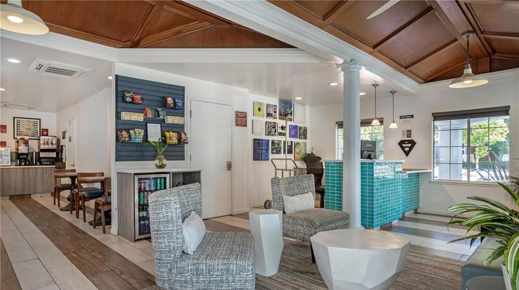 Best Western Plus Riviera Lobby