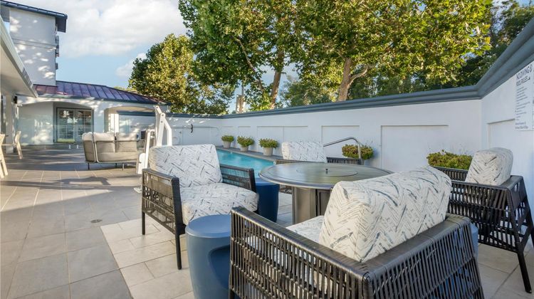 Best Western Plus Riviera Pool
