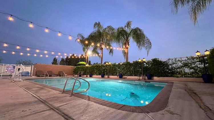 Best Western Americana Pool