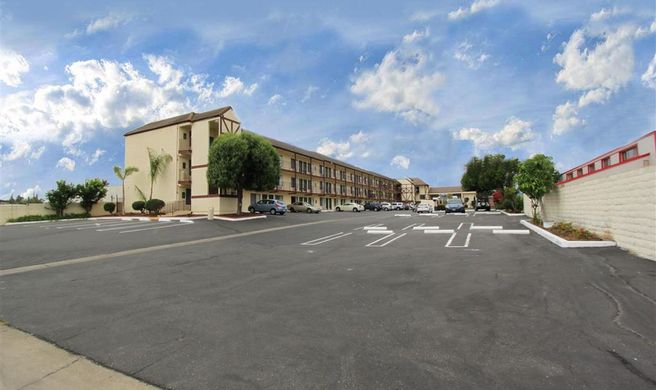 Best Western Surf City Exterior