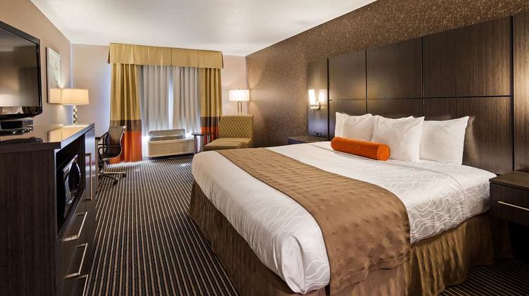 Best Western Plus Rama Inn & Suites Room