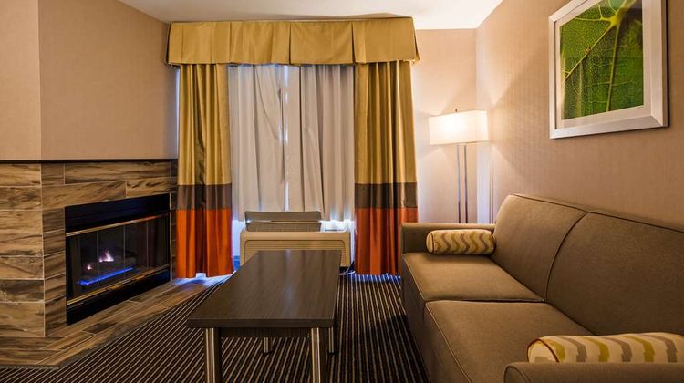 Best Western Plus Rama Inn & Suites Suite