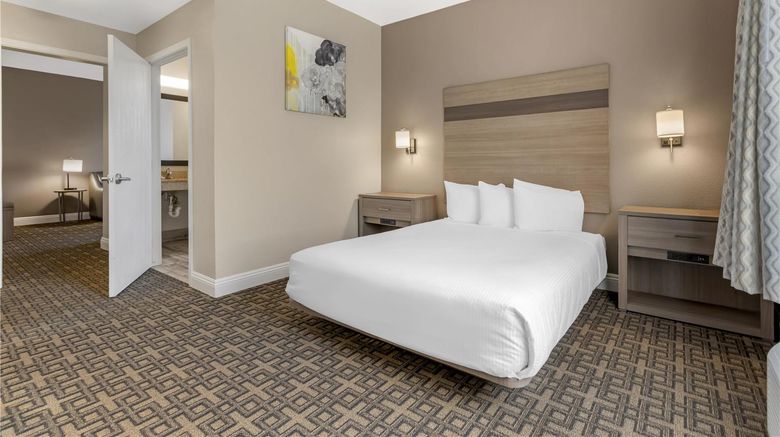 <b>Best Western Kettleman City Inn & Suites Suite</b>. Images powered by <a href="https://iceportal.shijigroup.com/" title="IcePortal" target="_blank">IcePortal</a>.