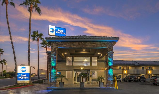 Best Western Kettleman City Inn & Suites Exterior