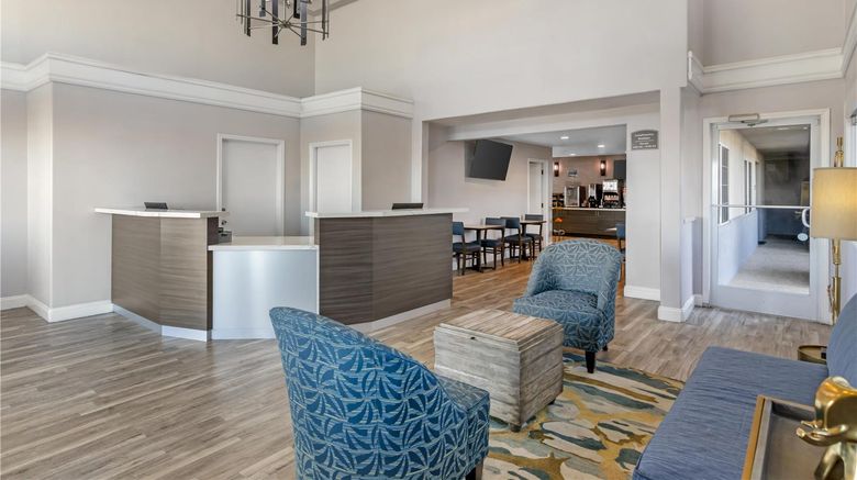 <b>Best Western Kettleman City Inn & Suites Lobby</b>. Images powered by <a href="https://iceportal.shijigroup.com/" title="IcePortal" target="_blank">IcePortal</a>.