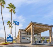 Best Western Kettleman City Inn & Suites Exterior