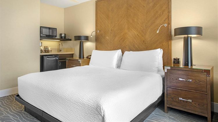 Best Western Plus Stevenson Manor Suite