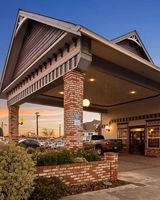 Best Western Plus Bayshore Inn