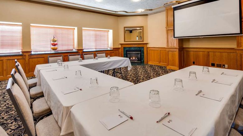 <b>Best Western Plus Bayshore Inn Meeting</b>. Images powered by <a href="https://iceportal.shijigroup.com/" title="IcePortal" target="_blank">IcePortal</a>.
