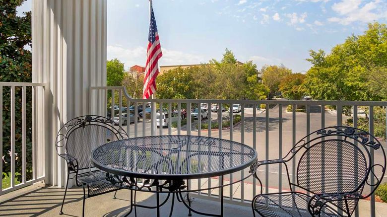 <b>Best Western Clovis Cole Room</b>. Images powered by <a href="https://iceportal.shijigroup.com/" title="IcePortal" target="_blank">IcePortal</a>.