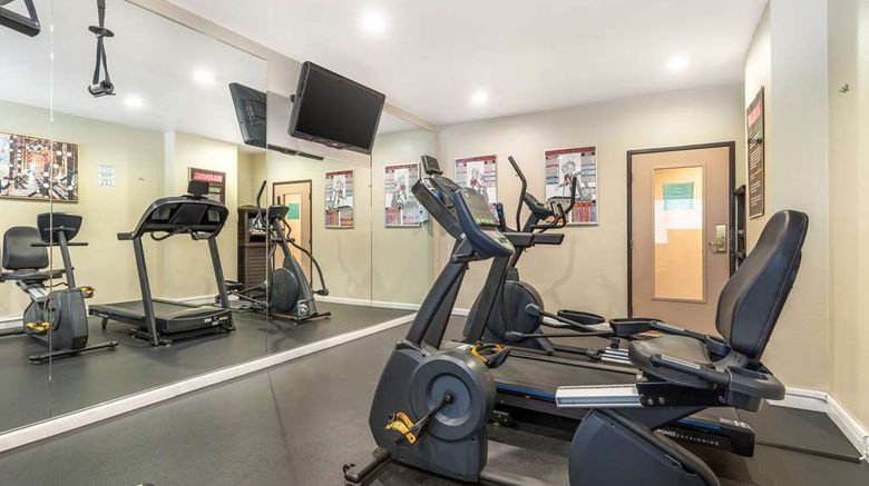 <b>Best Western John Muir Inn Health</b>. Images powered by <a href="https://iceportal.shijigroup.com/" title="IcePortal" target="_blank">IcePortal</a>.