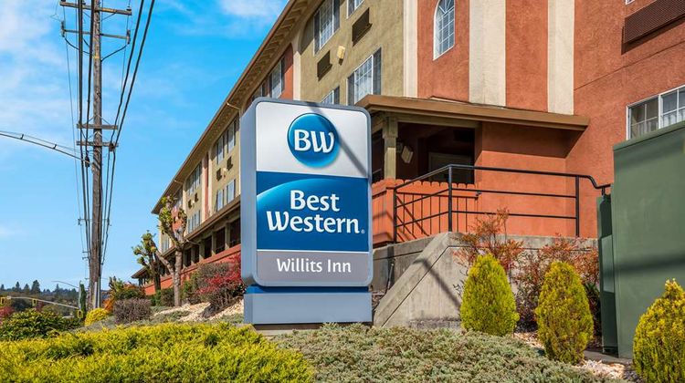 Best Western Willits Inn Exterior