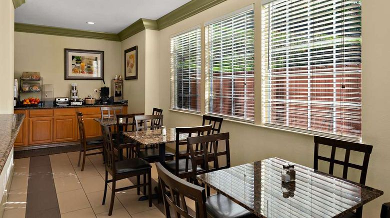 <b>Best Western Willits Inn Restaurant</b>. Images powered by <a href="https://iceportal.shijigroup.com/" title="IcePortal" target="_blank">IcePortal</a>.
