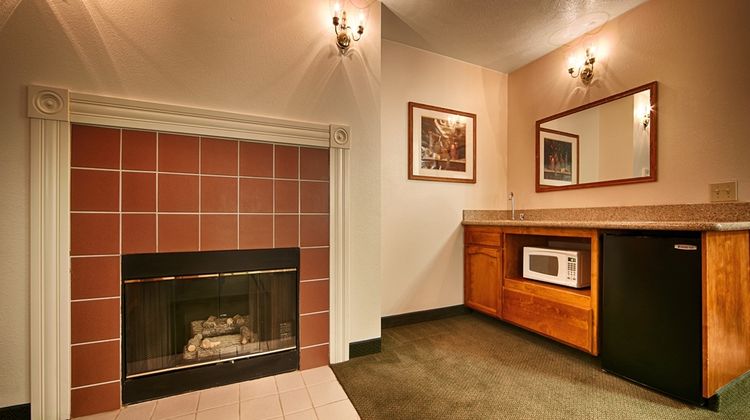 Best Western John Jay Inn Room