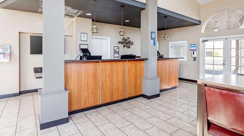 <b>Best Western China Lake Inn Lobby</b>. Images powered by <a href="https://iceportal.shijigroup.com/" title="IcePortal" target="_blank">IcePortal</a>.