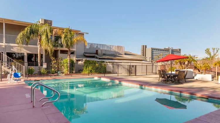 Best Western Plus Hill House Pool
