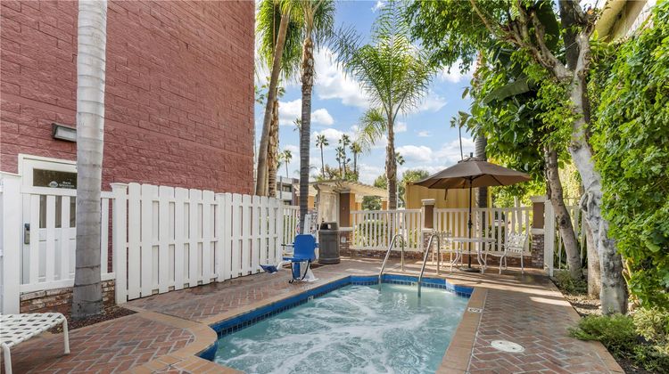 Best Western Plus Carriage Inn Pool
