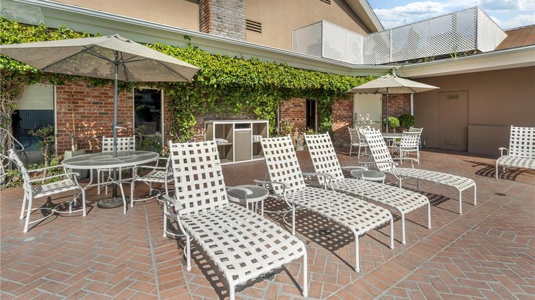 <b>Best Western Plus Carriage Inn Pool</b>. Images powered by <a href="https://iceportal.shijigroup.com/" title="IcePortal" target="_blank">IcePortal</a>.