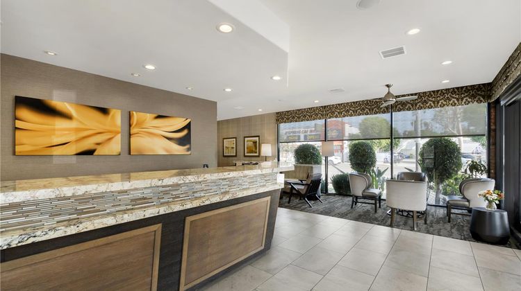Best Western Plus Carriage Inn Lobby