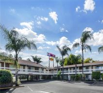 Best Western Plus Carriage Inn Exterior