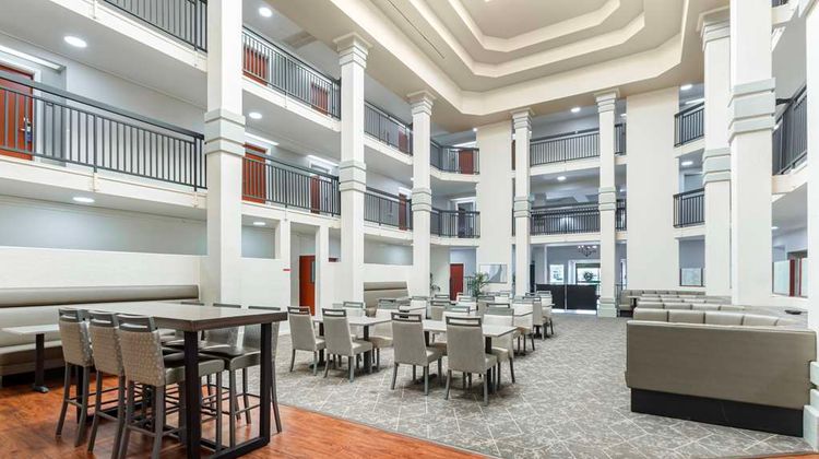Best Western Plus Villa Del Lago Inn Restaurant
