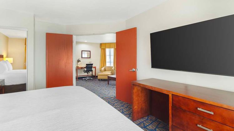 Best Western Plus Villa Del Lago Inn Room