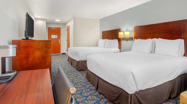 Best Western Plus Villa Del Lago Inn Room
