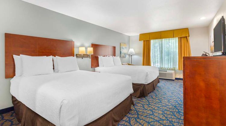 Best Western Plus Villa Del Lago Inn Room
