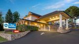 <b>Best Western Cedar Inn & Suites Exterior</b>. Images powered by <a href="https://iceportal.shijigroup.com/" title="IcePortal" target="_blank">IcePortal</a>.