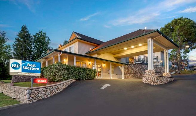 Best Western Cedar Inn & Suites Exterior