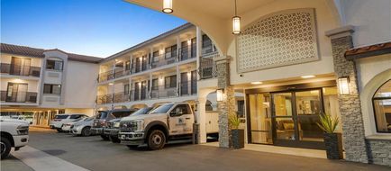Best Western Los Alamitos Inn & Suites Exterior