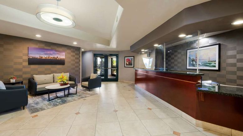 <b>Best Western Lanai Garden Inn & Suites Lobby</b>. Images powered by <a href="https://iceportal.shijigroup.com/" title="IcePortal" target="_blank">IcePortal</a>.