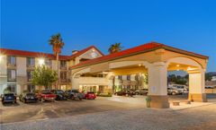 Best Western Plus John Jay Inn & Suites