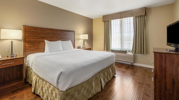 Best Western Plus John Jay Inn & Suites Suite