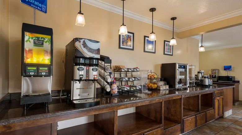 <b>Best Western Plus Salinas Valley Inn Restaurant</b>. Images powered by <a href="https://iceportal.shijigroup.com/" title="IcePortal" target="_blank">IcePortal</a>.