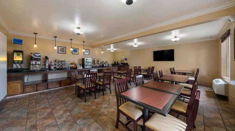 <b>Best Western Plus Salinas Valley Inn Restaurant</b>. Images powered by <a href="https://iceportal.shijigroup.com/" title="IcePortal" target="_blank">IcePortal</a>.