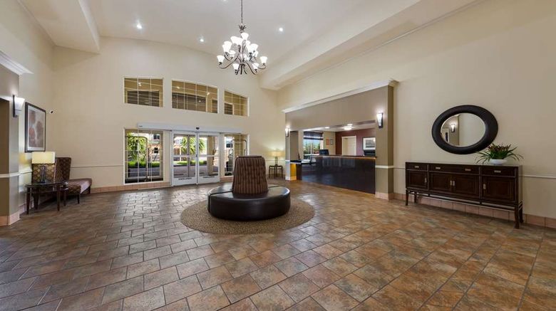 <b>Best Western Plus Salinas Valley Inn Lobby</b>. Images powered by <a href="https://iceportal.shijigroup.com/" title="IcePortal" target="_blank">IcePortal</a>.