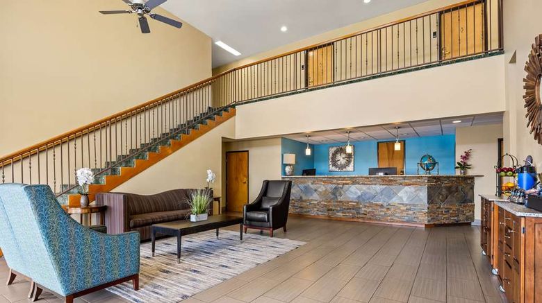 <b>Best Western Liberty Inn Lobby</b>. Images powered by <a href="https://iceportal.shijigroup.com/" title="IcePortal" target="_blank">IcePortal</a>.