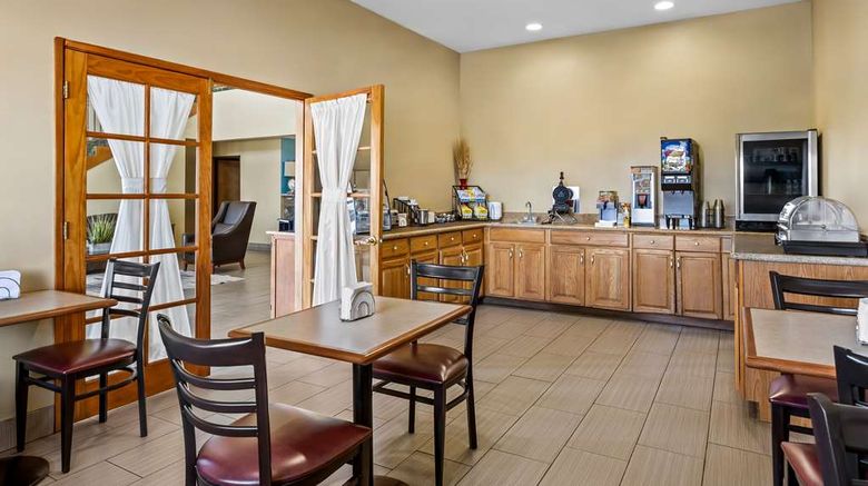 <b>Best Western Liberty Inn Restaurant</b>. Images powered by <a href="https://iceportal.shijigroup.com/" title="IcePortal" target="_blank">IcePortal</a>.