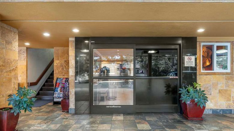 <b>Best Western Plus Airport Plaza Exterior</b>. Images powered by <a href="https://iceportal.shijigroup.com/" title="IcePortal" target="_blank">IcePortal</a>.