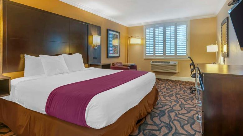 <b>Best Western Plus Airport Plaza Room</b>. Images powered by <a href="https://iceportal.shijigroup.com/" title="IcePortal" target="_blank">IcePortal</a>.