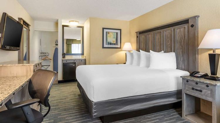 Best Western Americana Inn Room