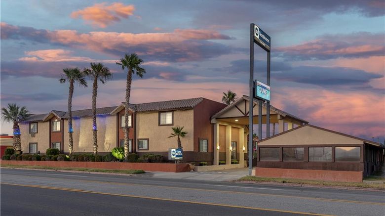 Best Western Desert Winds Exterior. Images powered by <a href="https://iceportal.shijigroup.com" target="_blank" rel="noopener">Ice Portal</a>.