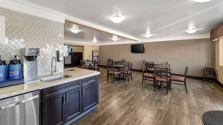 <b>Best Western Liberty Inn Restaurant</b>. Images powered by <a href="https://iceportal.shijigroup.com/" title="IcePortal" target="_blank">IcePortal</a>.