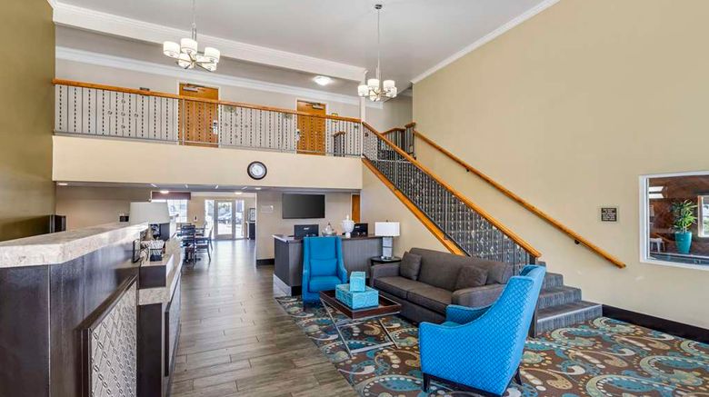 <b>Best Western Liberty Inn Lobby</b>. Images powered by <a href="https://iceportal.shijigroup.com/" title="IcePortal" target="_blank">IcePortal</a>.